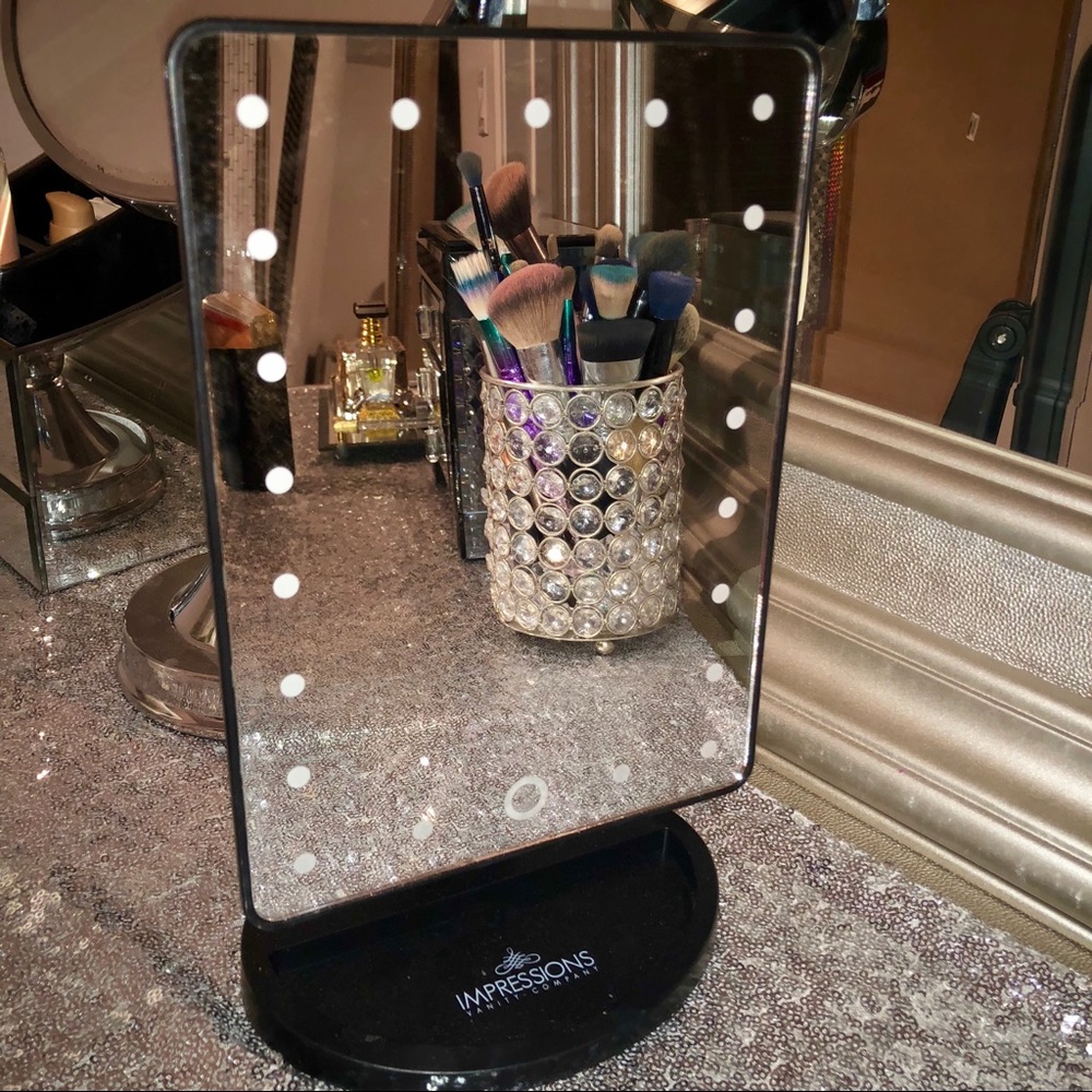 Impressions Table Top Mirror with LED lights